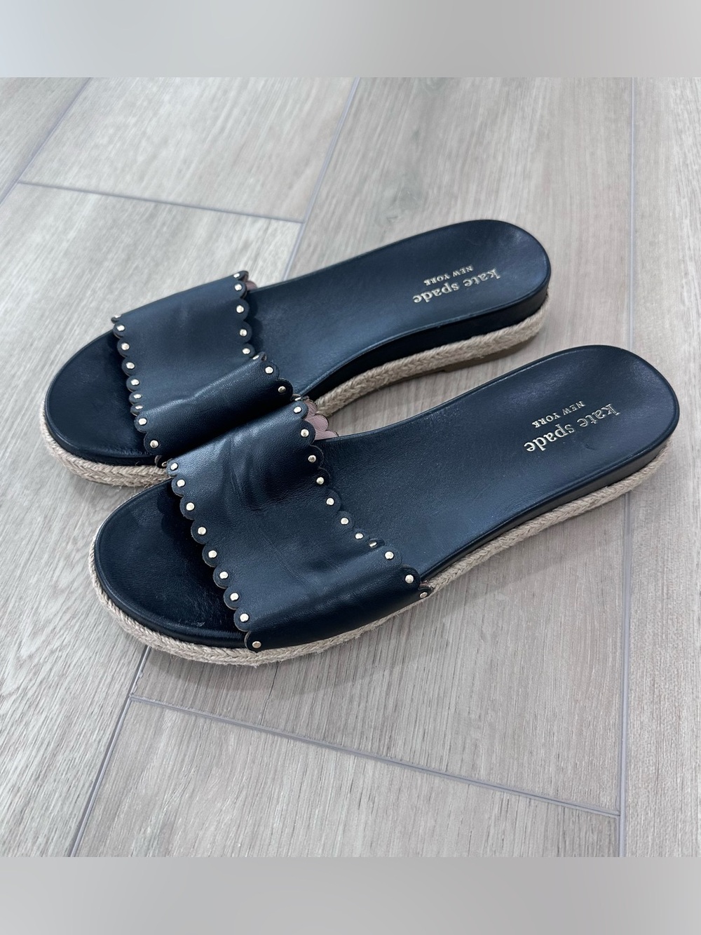 Kate Spade zeena slip on leather sandals black gold 7.5